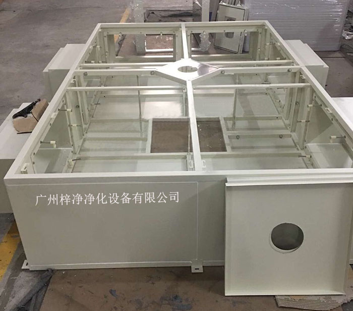 層流送風天花是現(xiàn)代醫(yī)院手術室必用的一種凈化裝置。